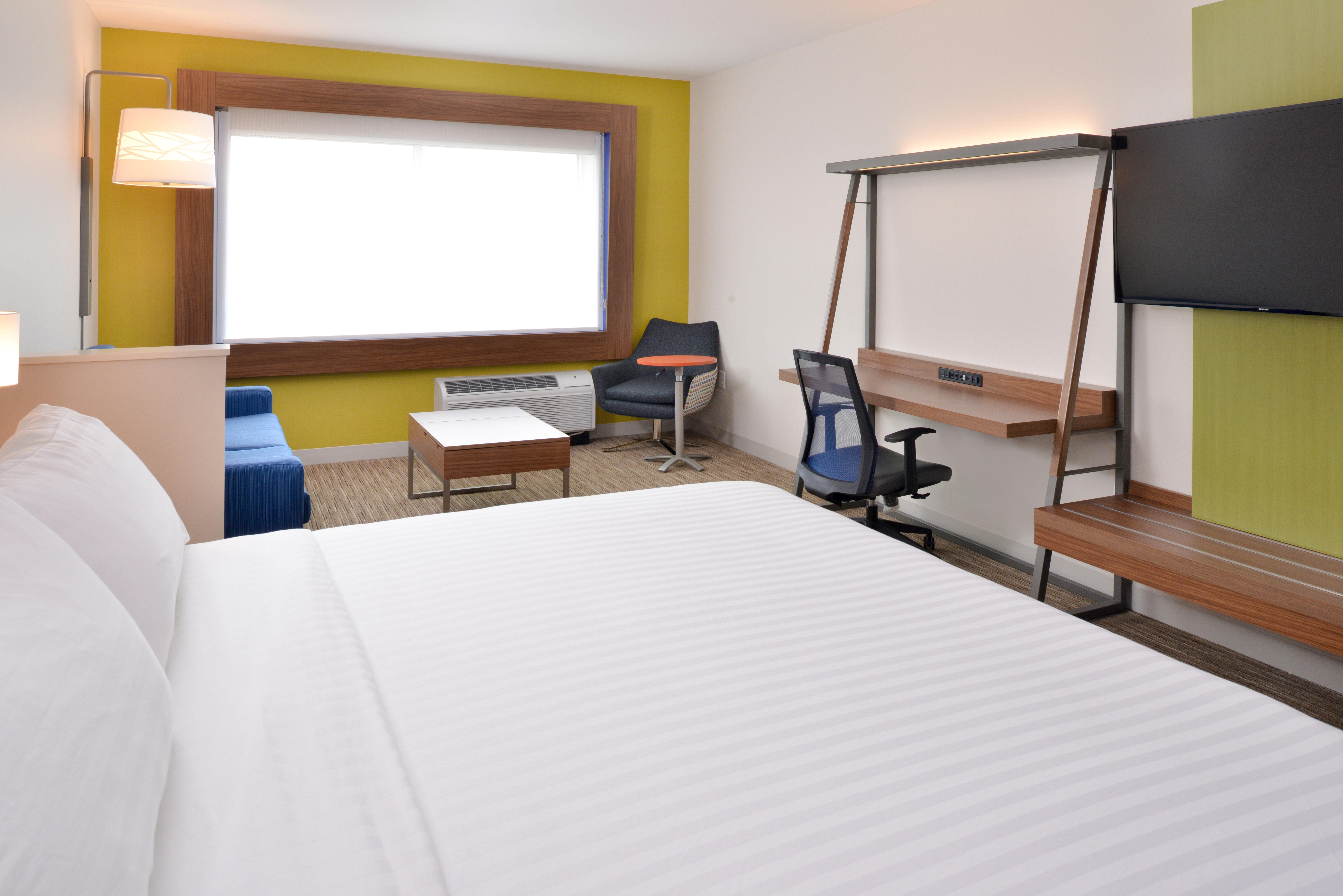 Holiday Inn Express & Suites Madison By Ihg Luaran gambar