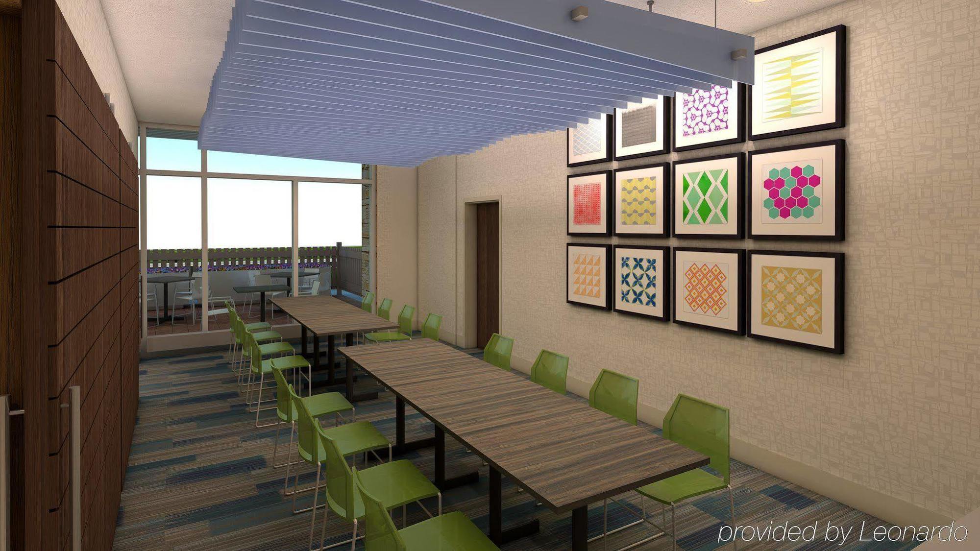 Holiday Inn Express & Suites Madison By Ihg Luaran gambar